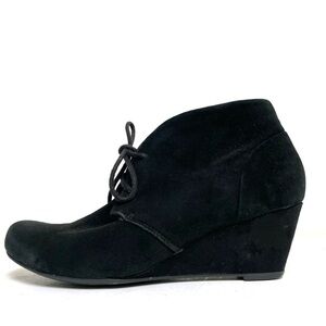 CLARKS COLLECTION Soft Cushion Black Suede Lace Up Ankle Boots Booties Comfy 10